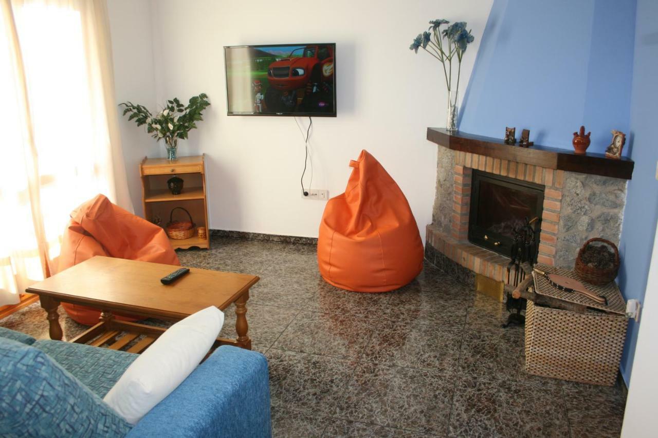 Esera Dos Catedrales Apartment Villanova Bagian luar foto