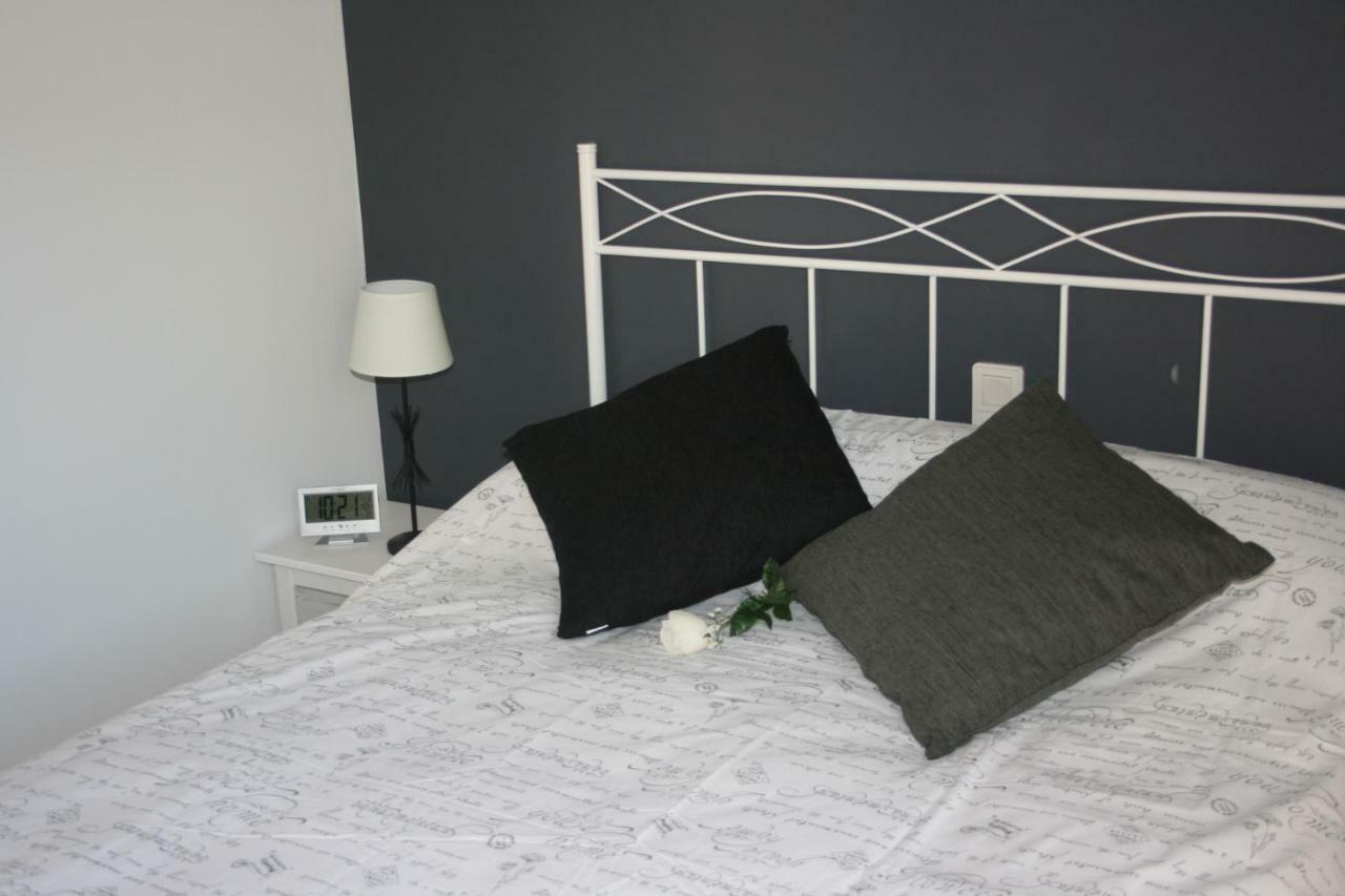 Esera Dos Catedrales Apartment Villanova Bagian luar foto